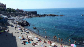 casetta sopra il mare